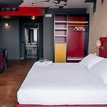 K Modern Hotel