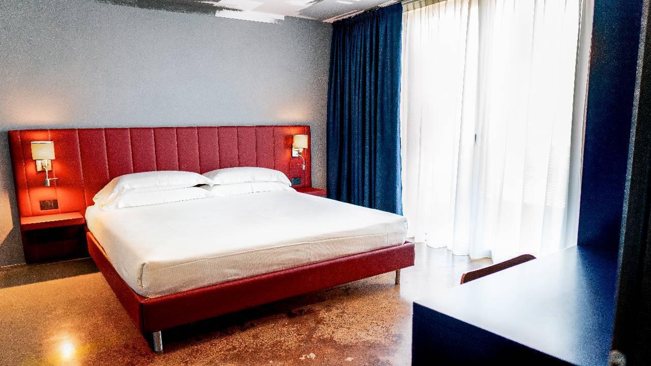 K Modern Hotel 3*